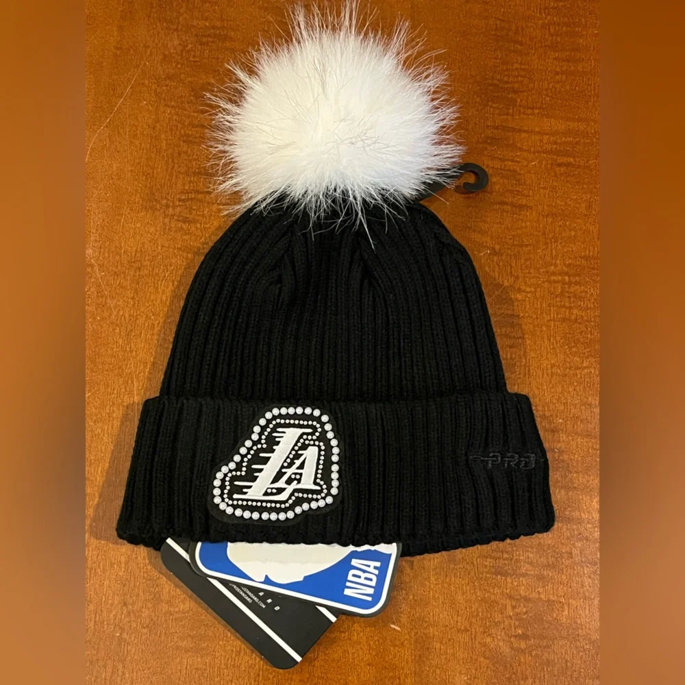 Pro Standard NBA Los Angeles Lakers Pearl Beanie / knit hat. Black. NWT